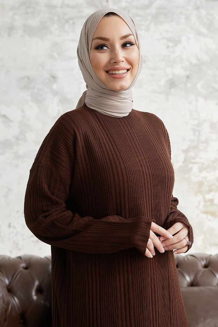 فستان أريسا نسائي طويل منسوج بياقة صياد السمك من MDS - بني مر - ريستون
