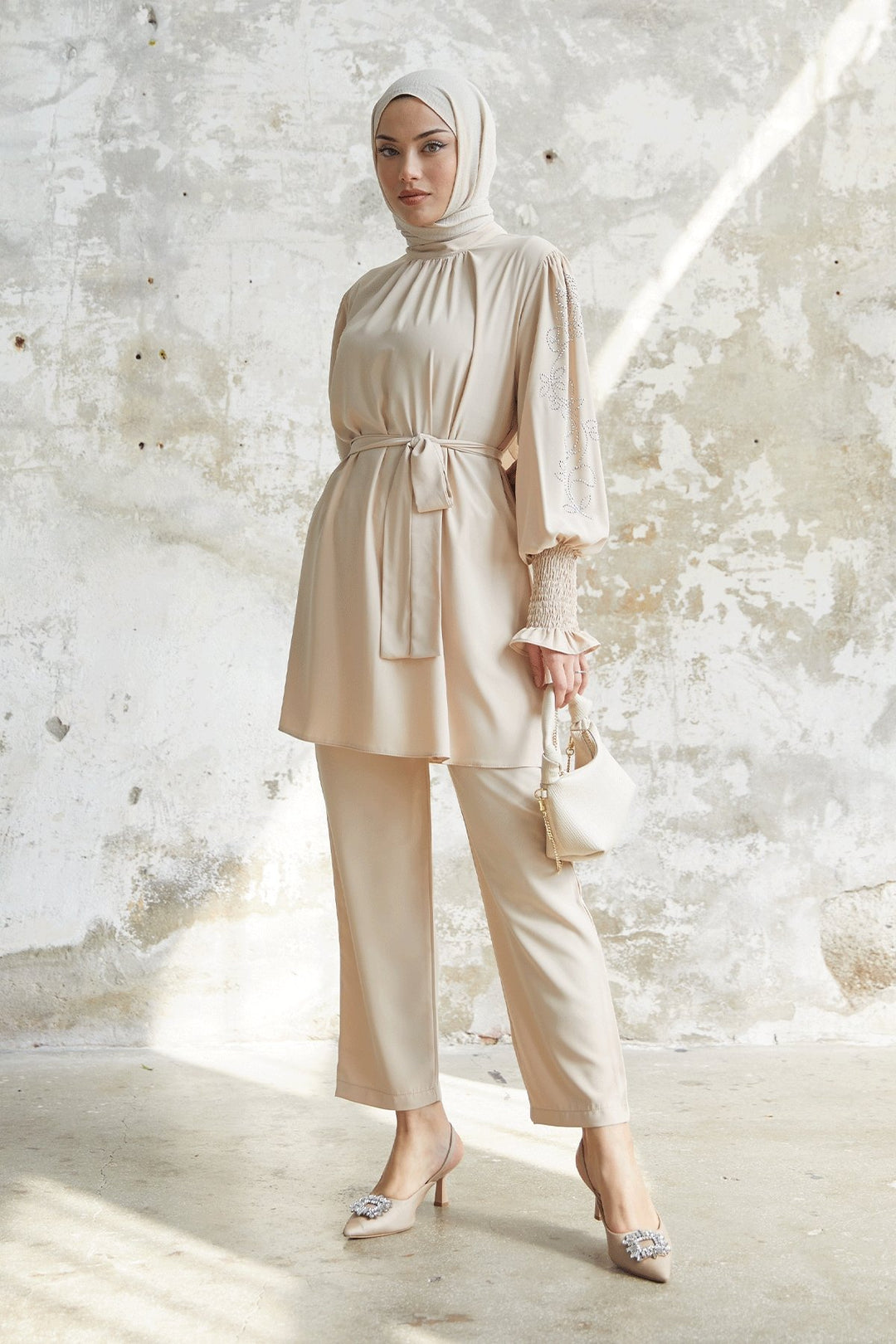 MDS Women Stone Detailed Balloon Sleeve Satin Set - Beige - Santa María Texmelucan