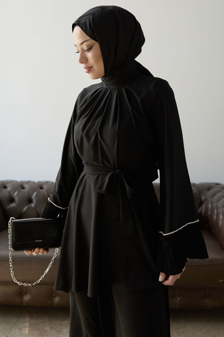 MDS Women Armhole Padded Belted Two Piece Set - Black - Miami Gardens