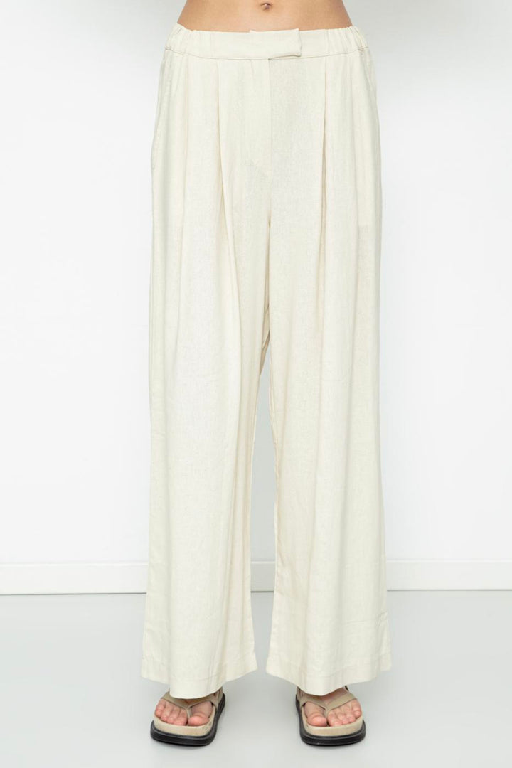 BSL Women Linen Blend Pleated Loose Trousers - Anaheim