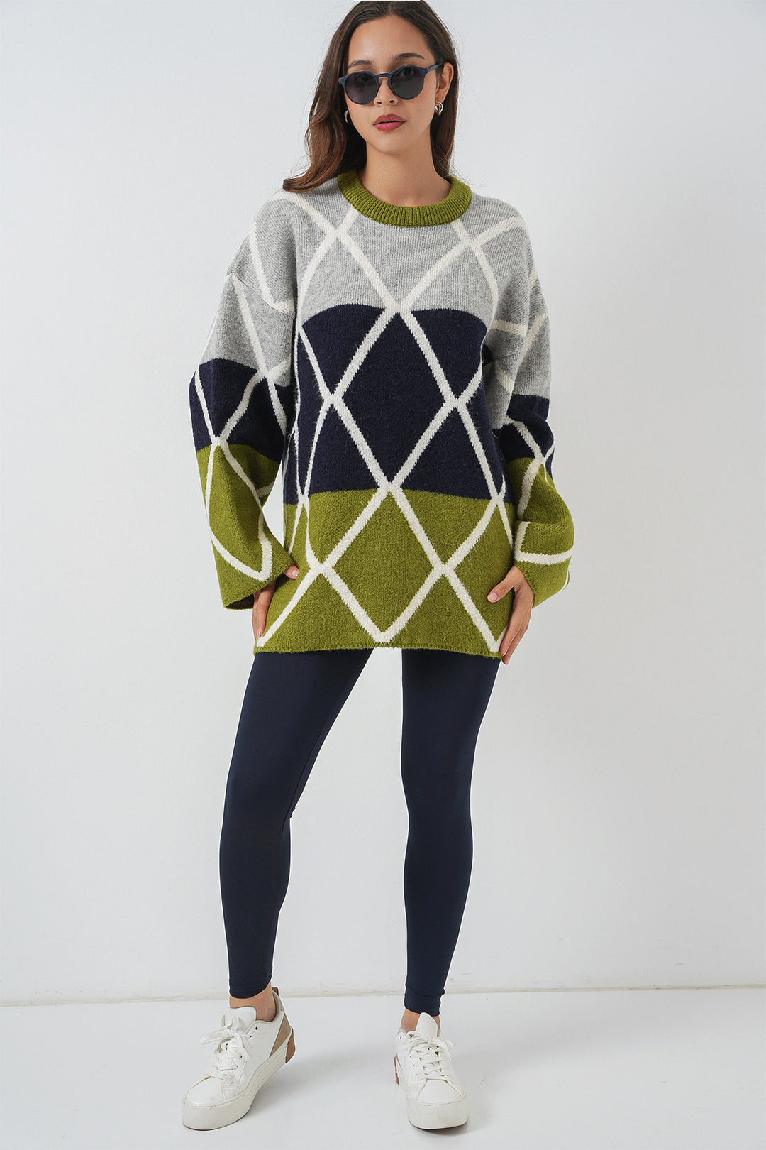BGD Women Woman Baklava Patterned Oversized Long Sweater 15931 - Dark Green - Pabellón de Arteaga