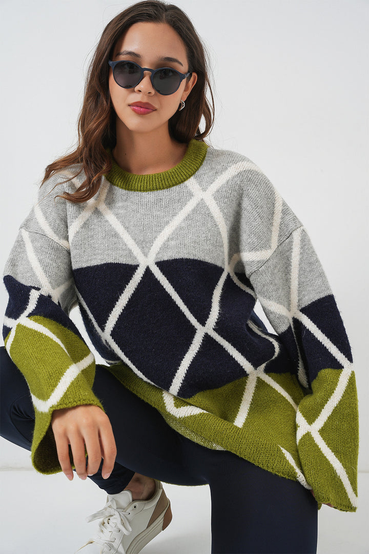 BGD Women Woman Baklava Patterned Oversized Long Sweater 15931 - Dark Green - Pabellón de Arteaga
