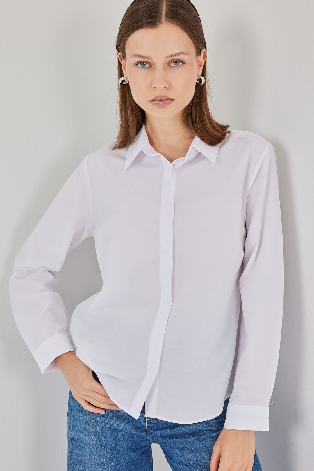 BGD Women Women's Basic T-Shirt 20348 - White - Manhattan Beach