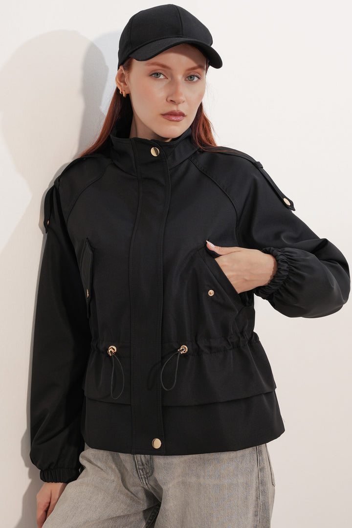 BGD Women Kadın Beli Büzgülü Kısa Trençkot 50012 - Siyah - Dearborn