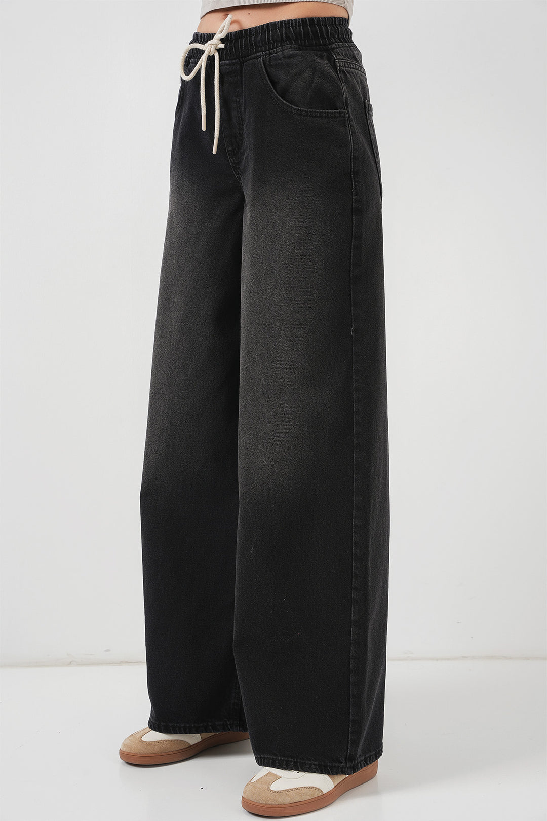 BGD Women Women's Wide Leg Jeans 6705 - Black - Bangor