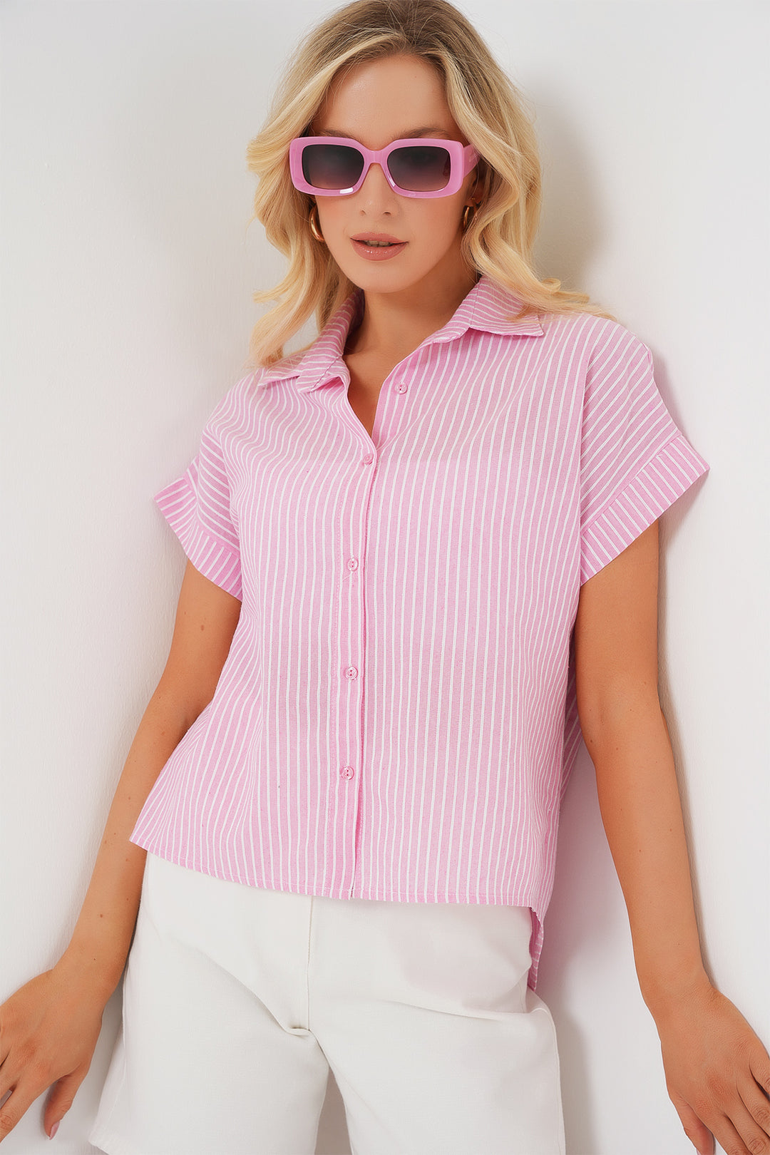 BGD Women Women's Striped Short Sleeve Shirt 20324 - Pink - Vélez-Málaga