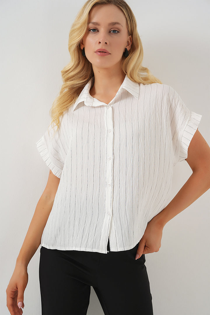 BGD Women Women's Striped Short Sleeve Shirt 20327 - White - Naucalpan de Juárez