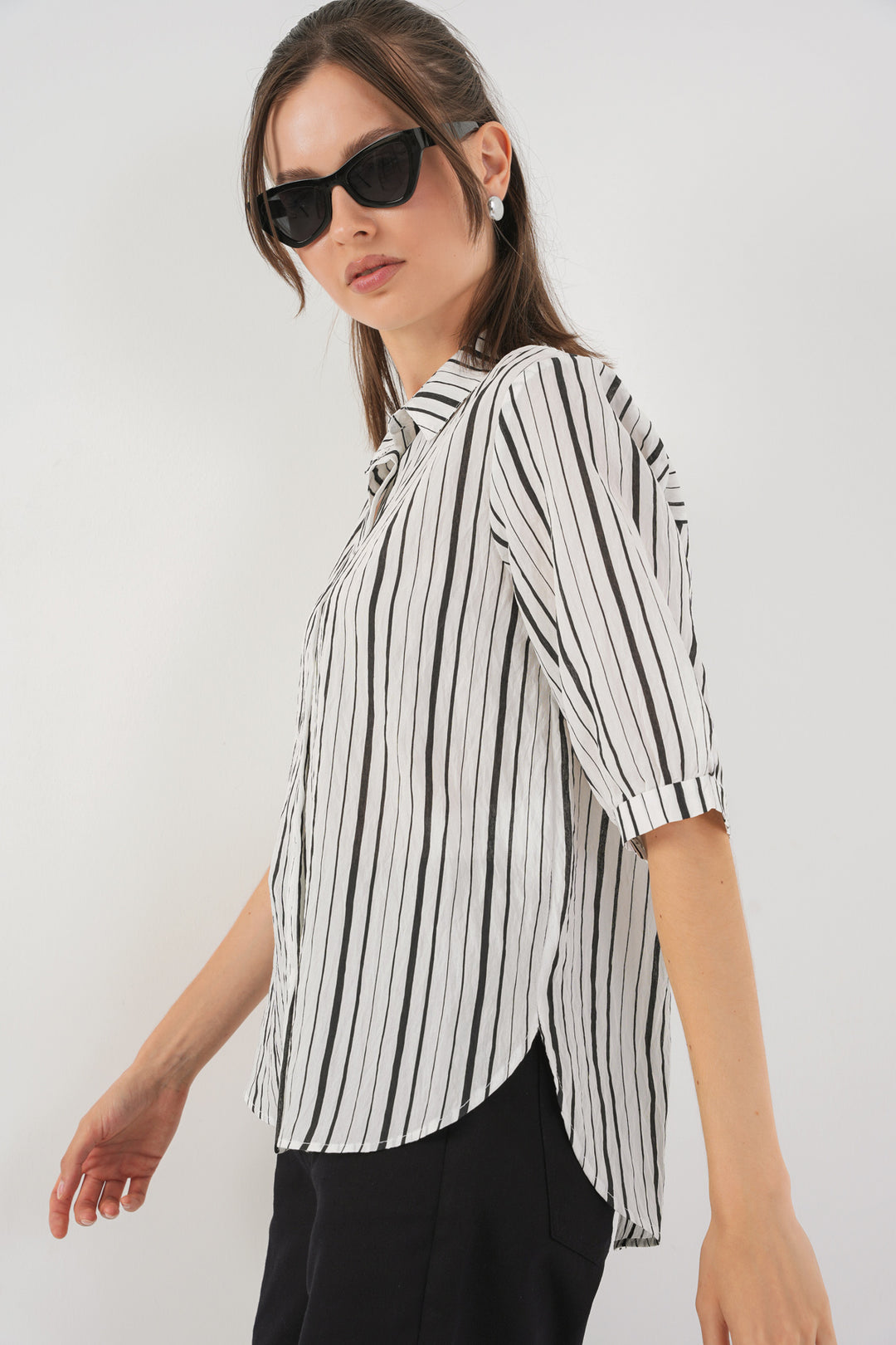 BGD Women Woman Striped Short Sleeve Shirt 20345 - Black - Tonalá