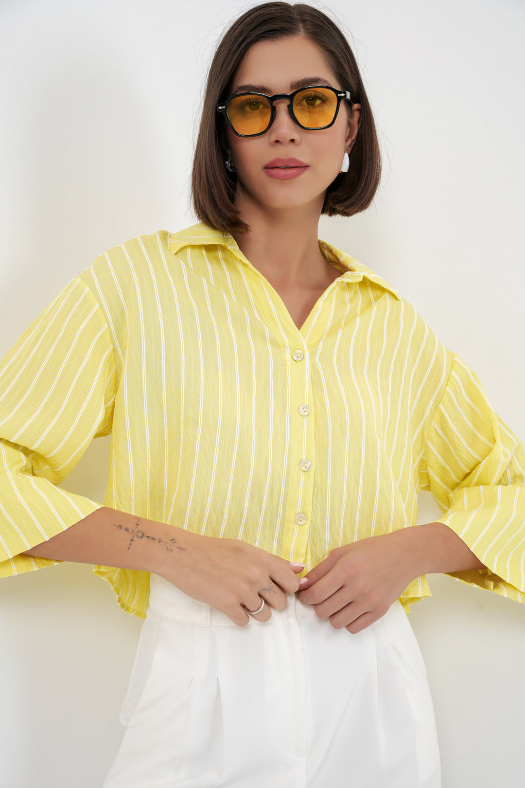 BGD Women Kadın Çizgili Oversize Kısa Gömlek 20326 - Sarı - Springfield