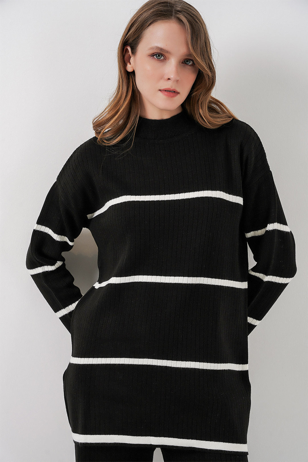 BGD Women Women's Striped Oversized Knitwear Set 15959 - Black - Ravenna