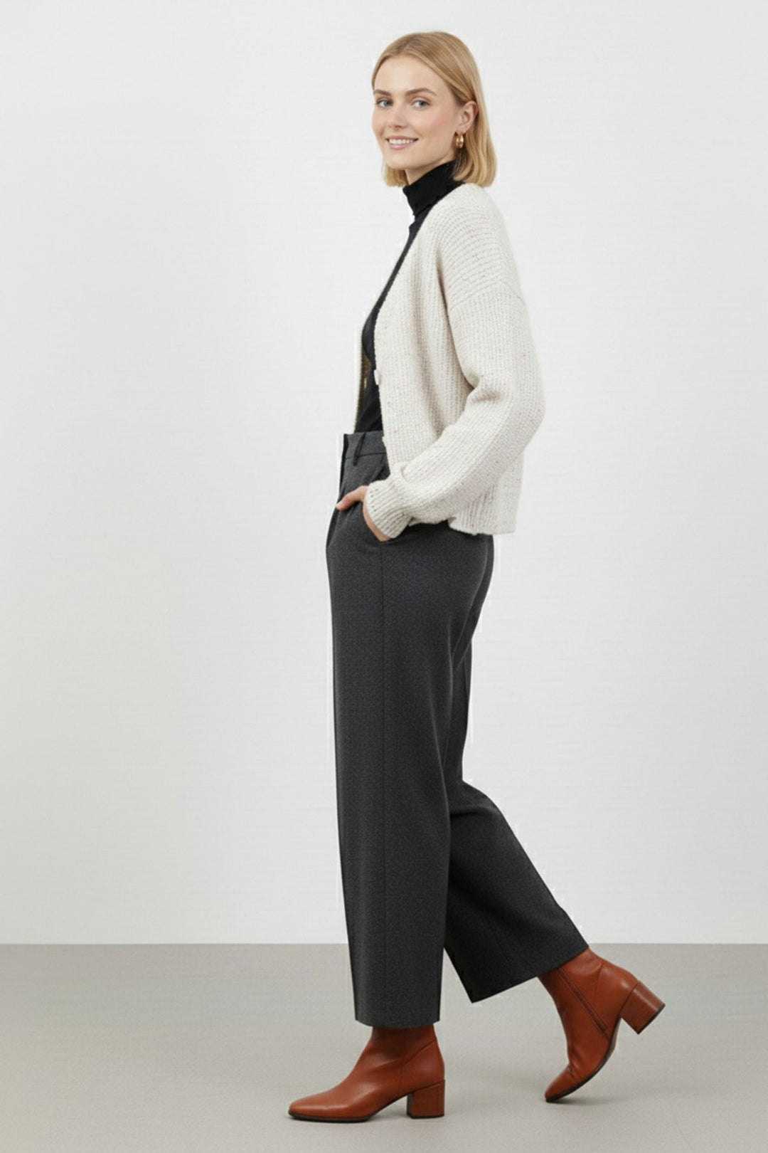 BGD Women Kadın Crop Triko Hırka 15955 - Krem - Parkersburg