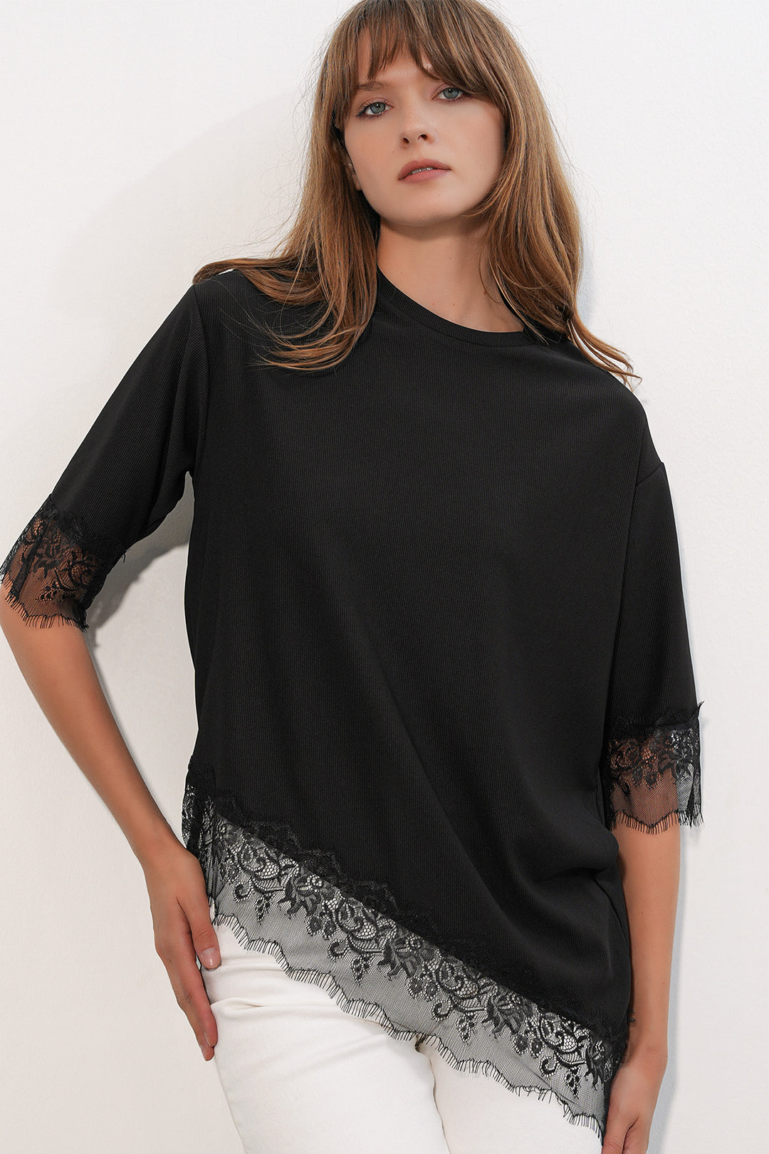 BGD Women Kadın Dantel Detaylı Oversize Bluz 40002 - Siyah - Néa Ionía