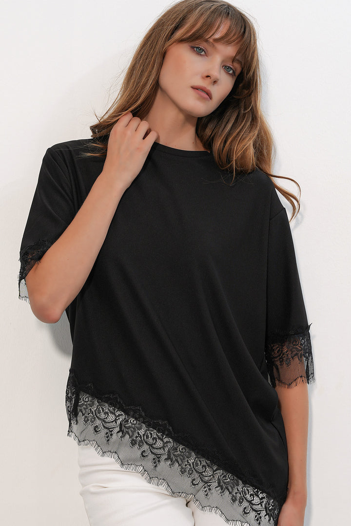 BGD Women Kadın Dantel Detaylı Oversize Bluz 40002 - Siyah - Néa Ionía