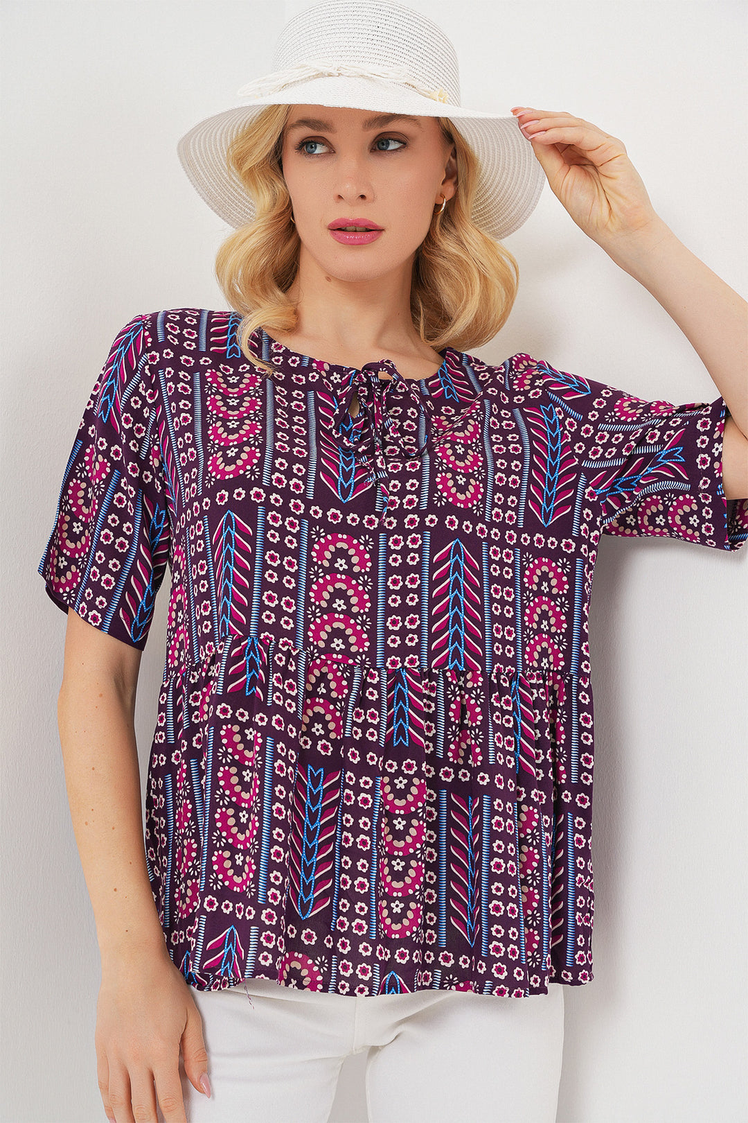 BGD Women Woman Patterned Short Sleeve Blouse 969 - Burgundy - Tríkala