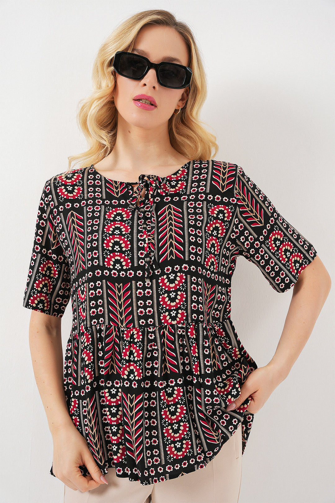 BGD Women Woman Patterned Short Sleeve Blouse 969 - Black - Middlesbrough