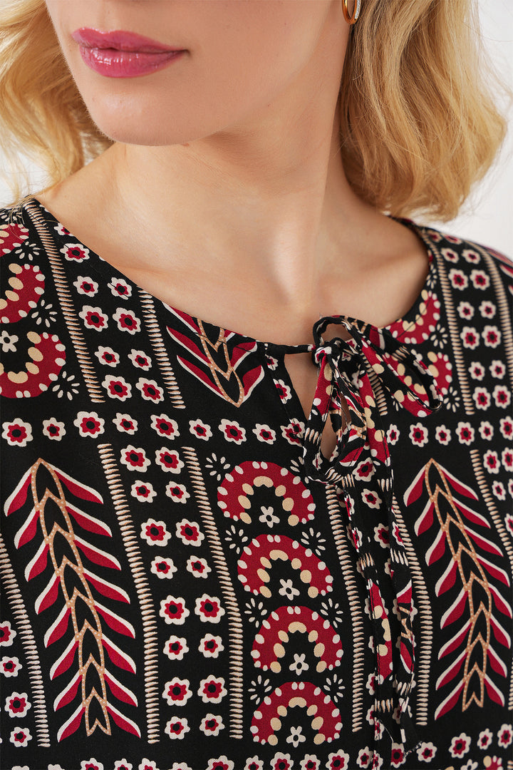 BGD Women Woman Patterned Short Sleeve Blouse 969 - Black - Middlesbrough