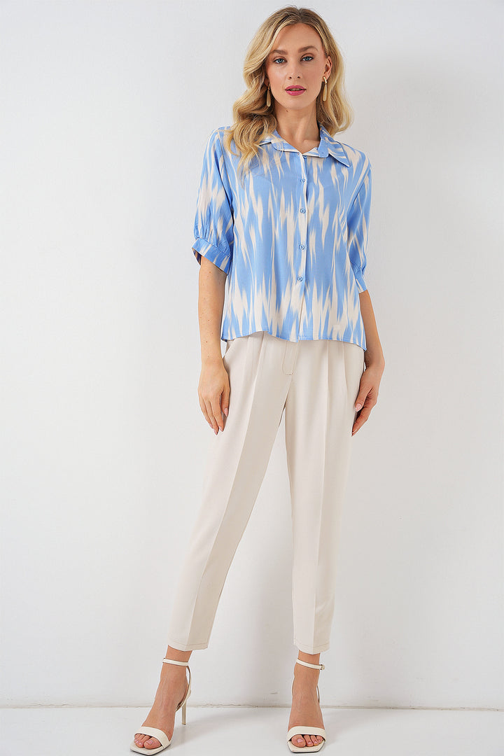 BGD Women Women's Patterned Short Sleeve Crop Top 20337 - Blue - Elizabeth