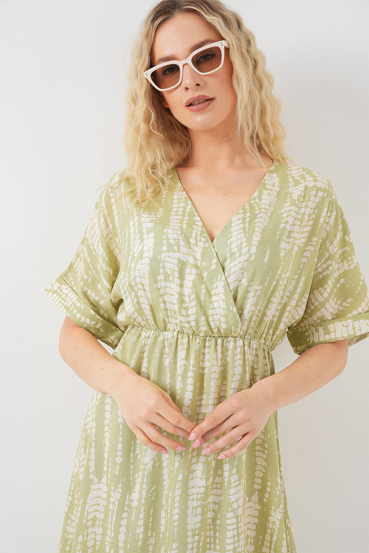 BGD Women Woman Patterned Short Sleeve Dress 2569 - Dark Green - Maplewood