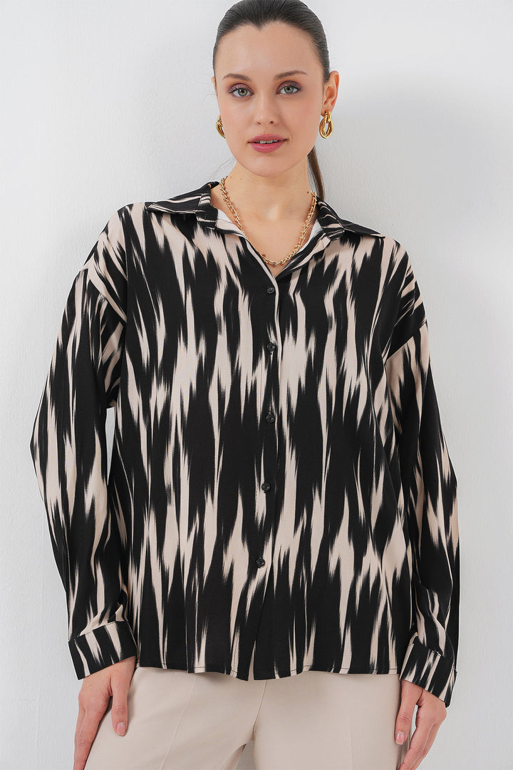 BGD Women Woman Patterned Oversized Shirt 20301 - Black - Lubny