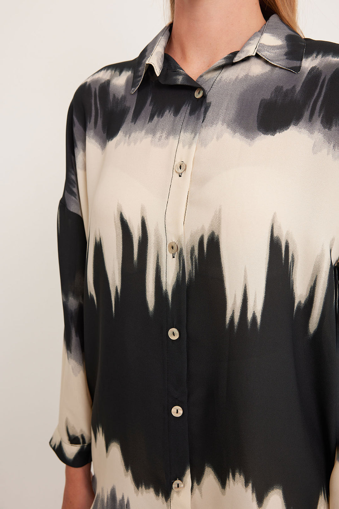 BGD Women Woman Orange Black Patterned Oversized Shirt 5923 - Avondale