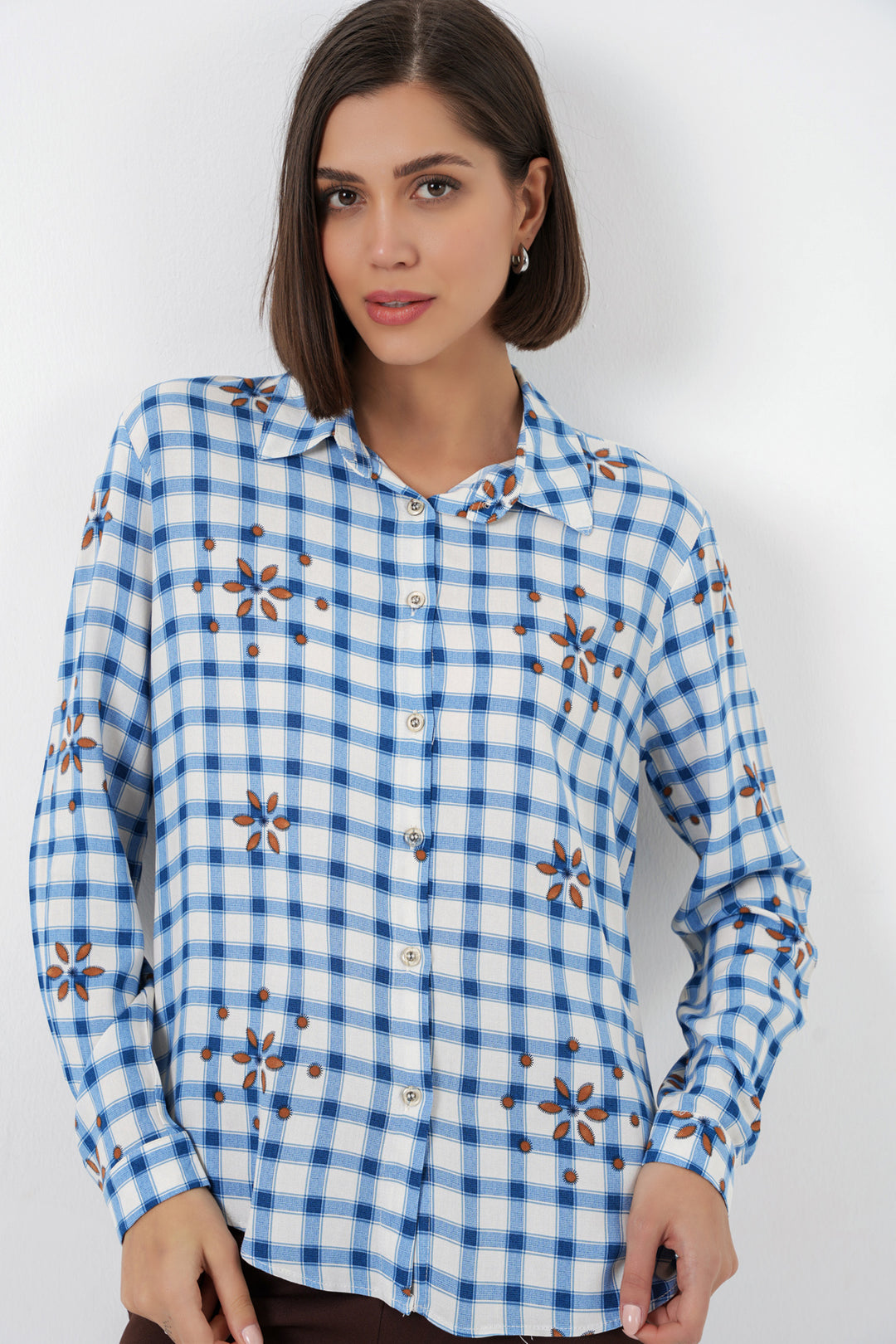 BGD Women Kadın Desenli Oversize Viskon Gömlek 20371 - Mavi - Kendall West