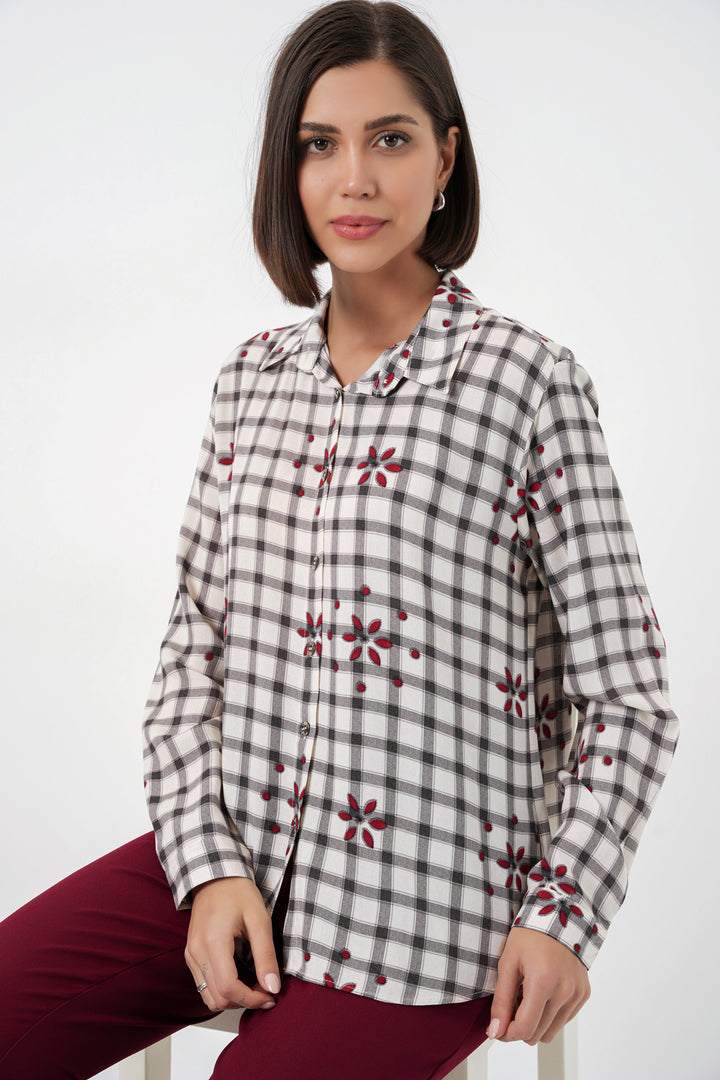 BGD Women Kadın Desenli Oversize Viskon Gömlek 20371 - Siyah - Ágios Dimítrios