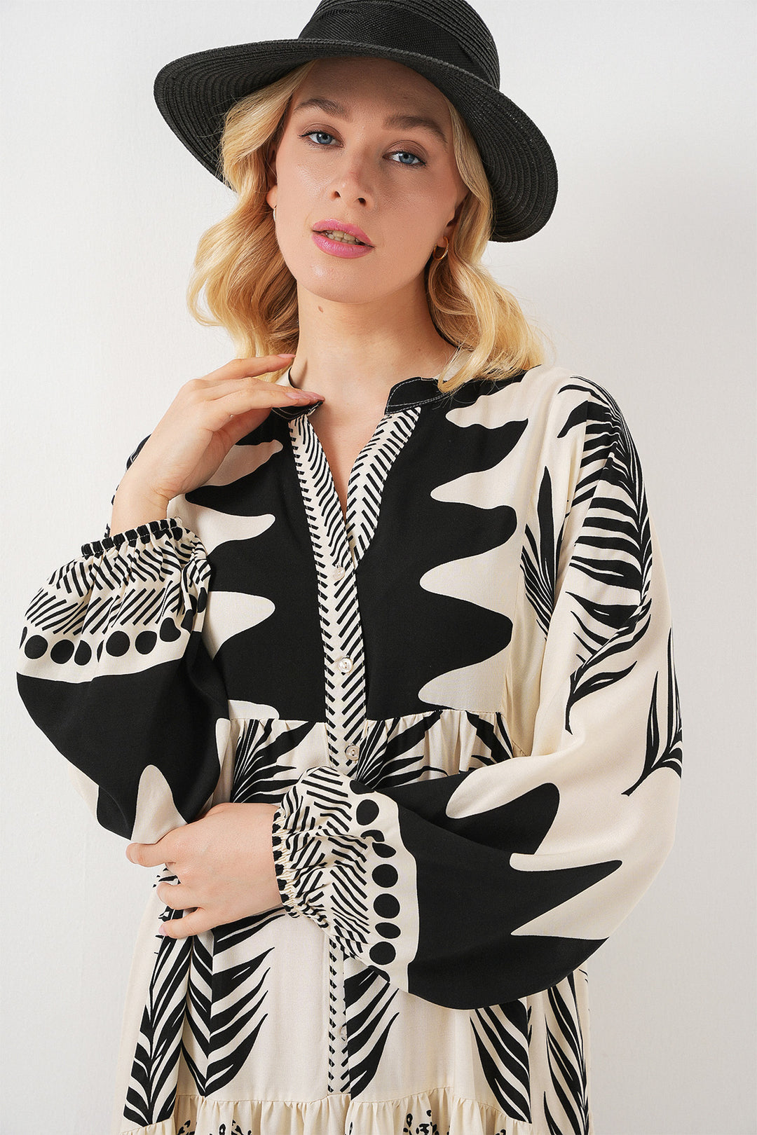 BGD Women Woman Patterned Long Hijab Dress 2585 - Black - White - Wheaton