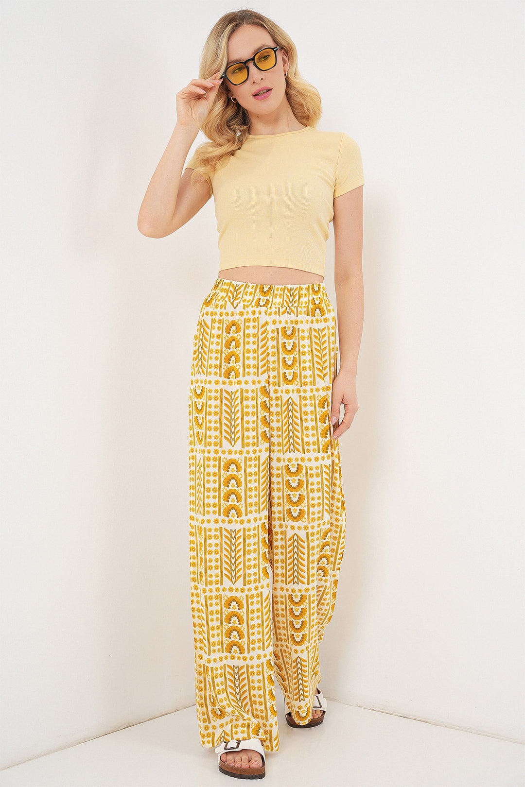 BGD Women Woman Patterned Viscose Trousers 6749 - Yellow - Sankt Pölten