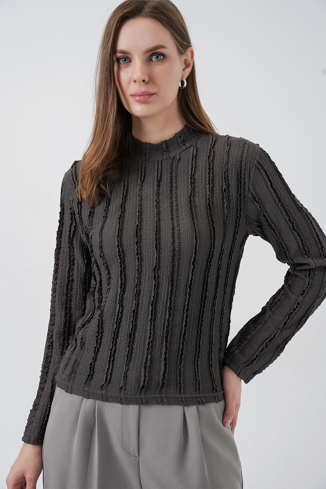 BGD Women Women's Textured Knit Flexible Blouse 975 - Anthracite - San Francisco de los Romo