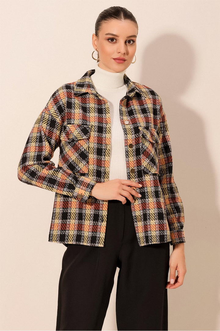BGD Women Women's Plaid Pattern Oversized Lumberjack Shirt 3854 - Brick Red - Jiquílpan de Juárez
