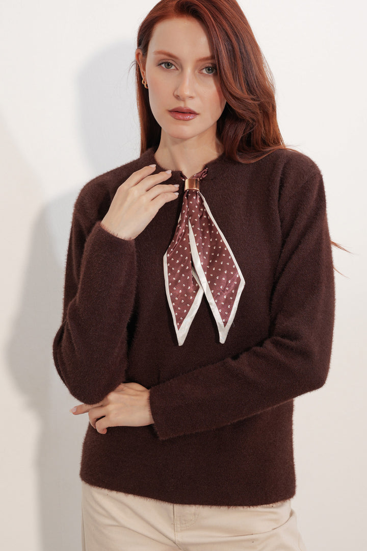 BGD Women Kadın Fular Detaylı Oversize Kazak 15971 - Kahverengi - Castelo Branco