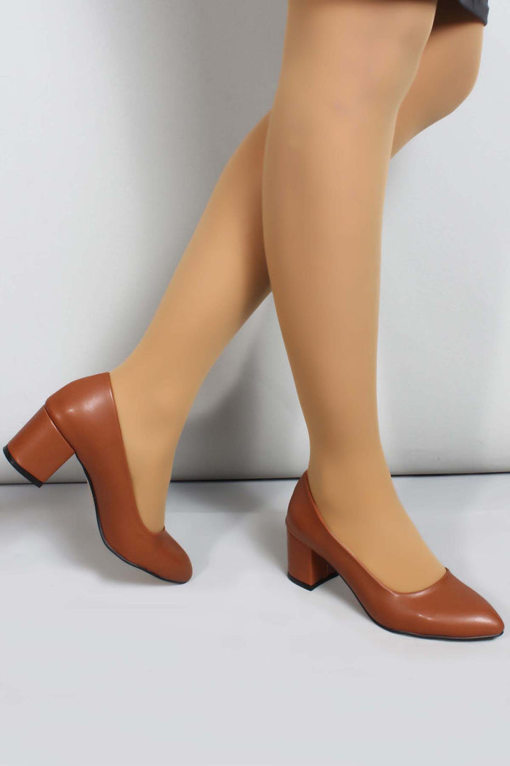 حذاء نسائي بكعب سميك FST 961ZA559 أسمر - جويماس
