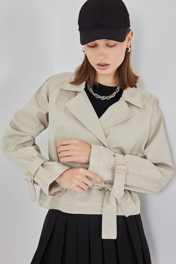 BGD Women Women's Belted Short Trench Coat 5970 - Stone - Cuautitlán