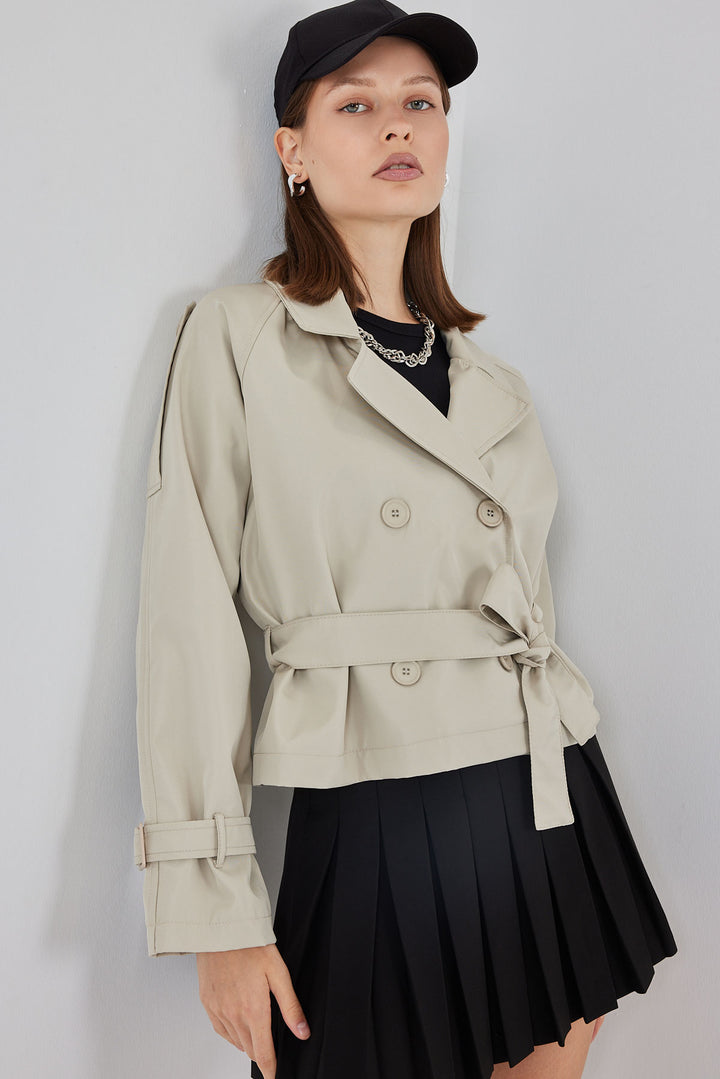 BGD Women Women's Belted Short Trench Coat 5970 - Stone - Cuautitlán