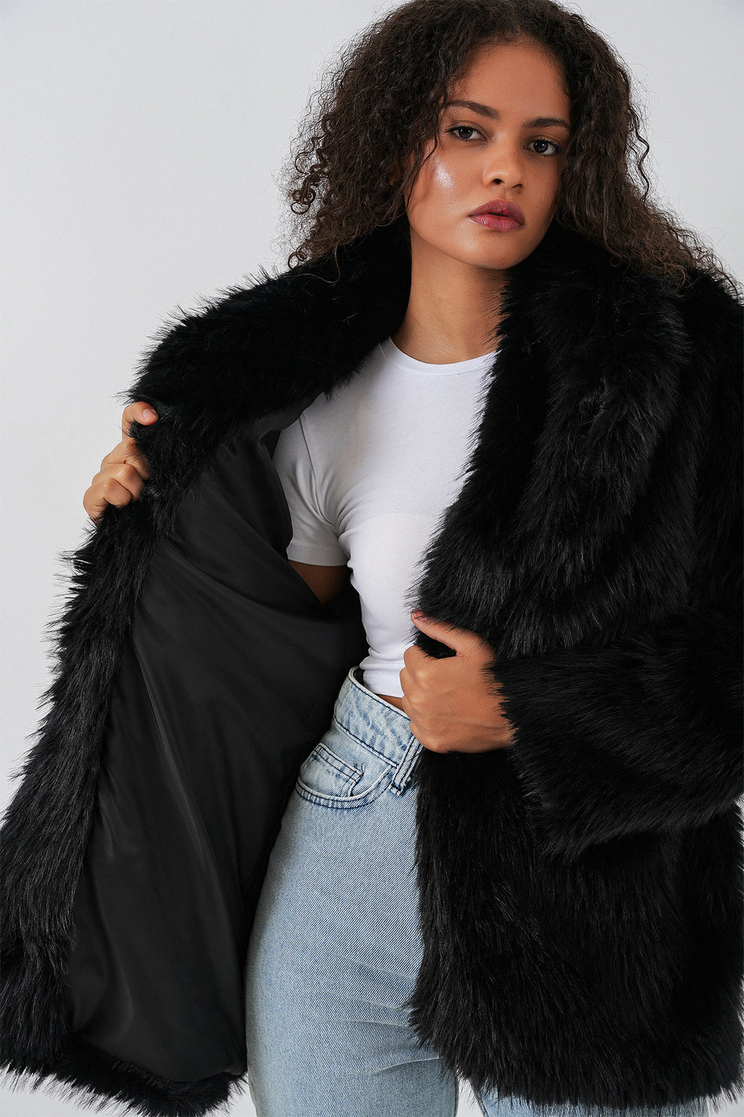 BGD Women Kadın Kemerli Oversize Kürklü Kaban 9156 - Siyah - Huatusco