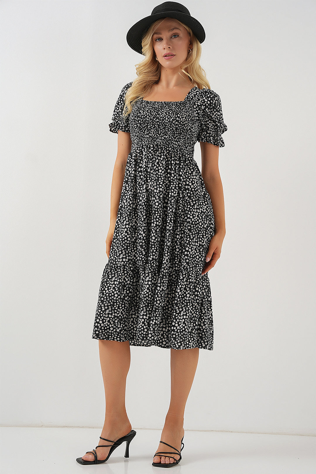 BGD Women Woman Short Sleeve Floral Dress 2556 - Black - Ruislip