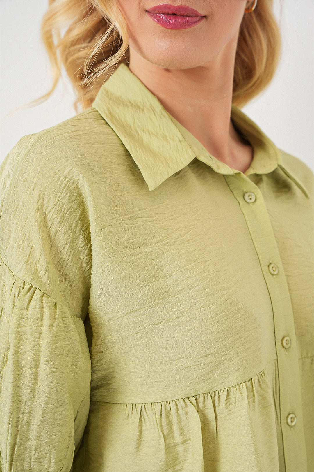 BGD Women Women's Short Sleeve Crop Top 20335 - Dark Green - La Rinconada