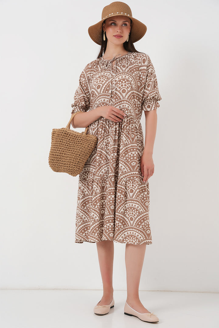 BGD Women Woman Short Sleeve Patterned Dress 2553 - Beige - Arvada