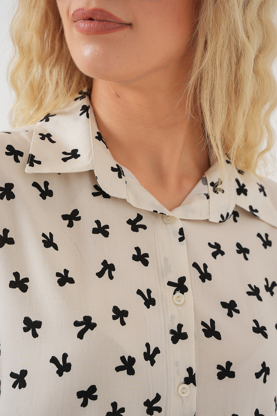 BGD Women Woman Short Sleeve Patterned Shirt 20310 - Cream - Francisco I. Madero