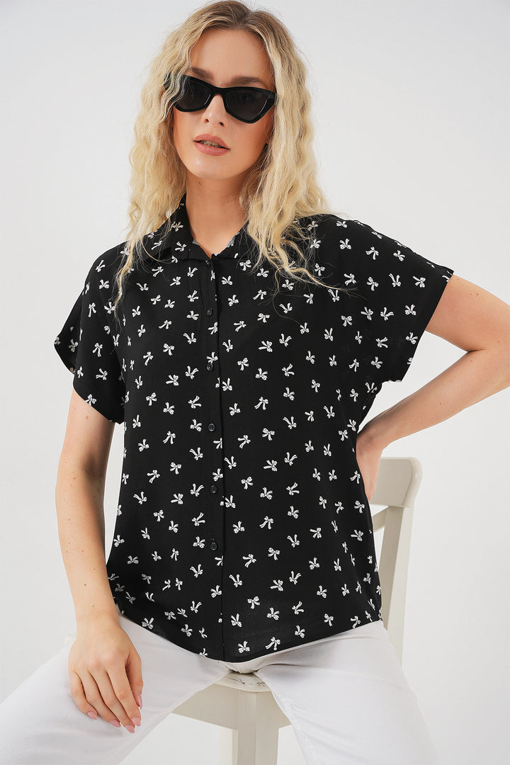 BGD Women Woman Short Sleeve Patterned Shirt 20310 - Black - Hasselt