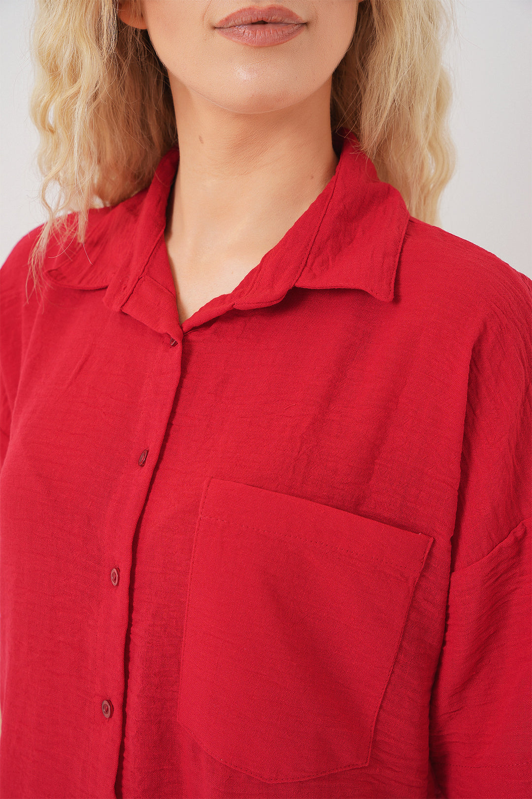 BGD Women Women's Short Sleeve Linen-Look Shirt 20336 - Red - Guacharachi