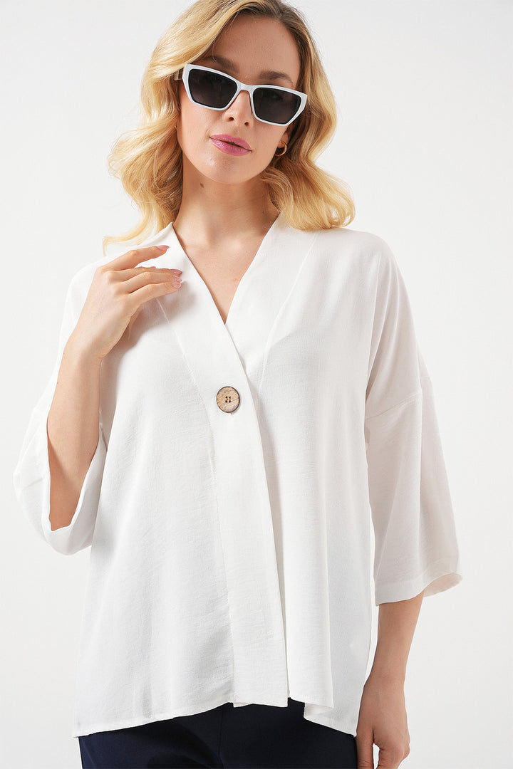 BGD Women Woman Short Sleeve Oversize Kimono 5969 - White - Gahanna