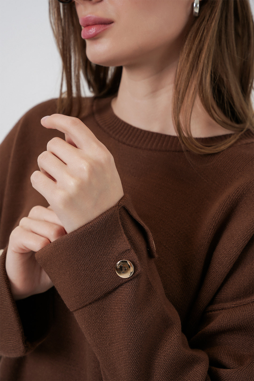 BGD Women Women's Oversized Sweater with Arm Button Detail 15981 - Brown - Kerpen