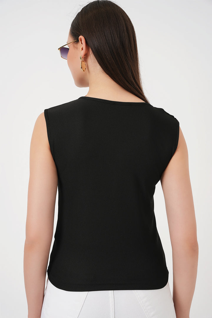 BGD Women Woman Sleeveless Basic Blouse 935 - Black - San Baudilio de Llobregat