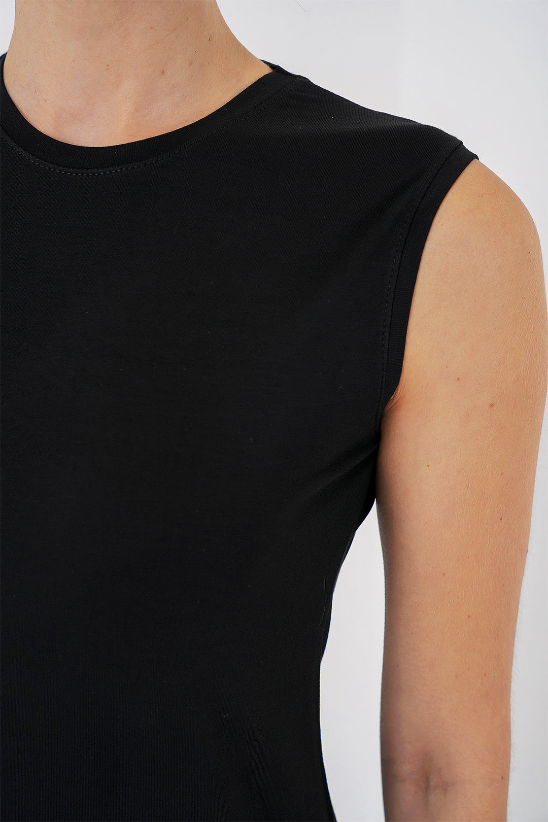 BGD Women Women's Sleeveless Bodysuit 4347 - Black - Darwin