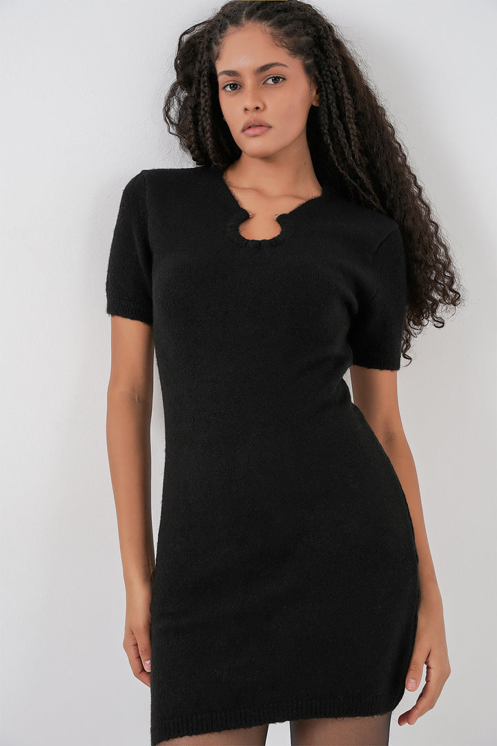 BGD Women Woman Necklace Detailed Knit Dress 15989 - Black - Milton