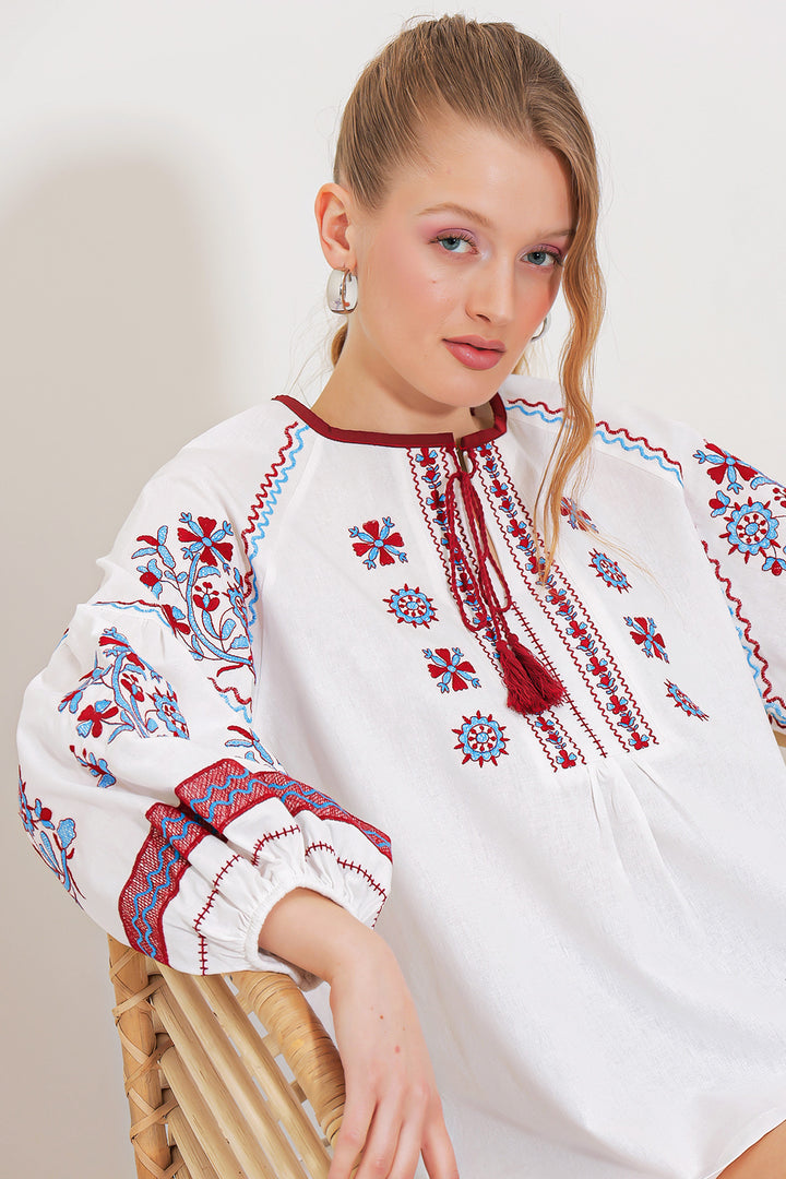 BGD Women Woman Bordeaux Ecru Embroidered Linen Blouse 902 - Avondale