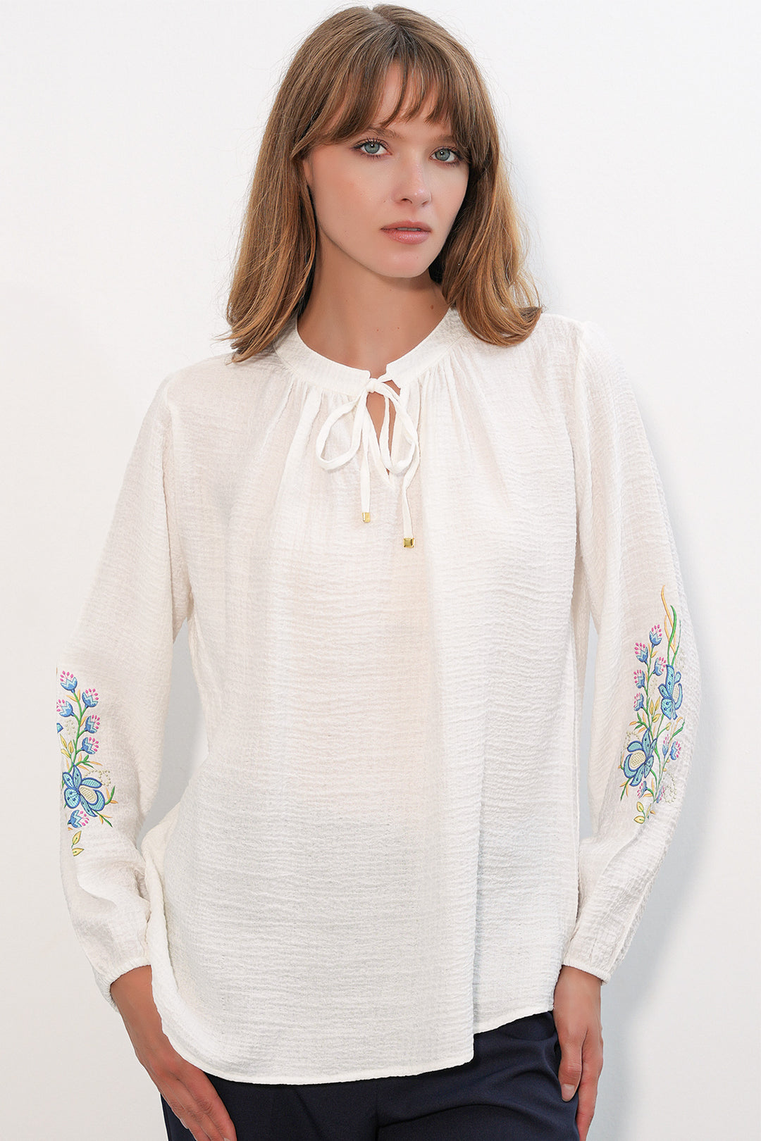 BGD Women Kadın Nakışlı Oversize Bluz 1000 - Beyaz - Delano