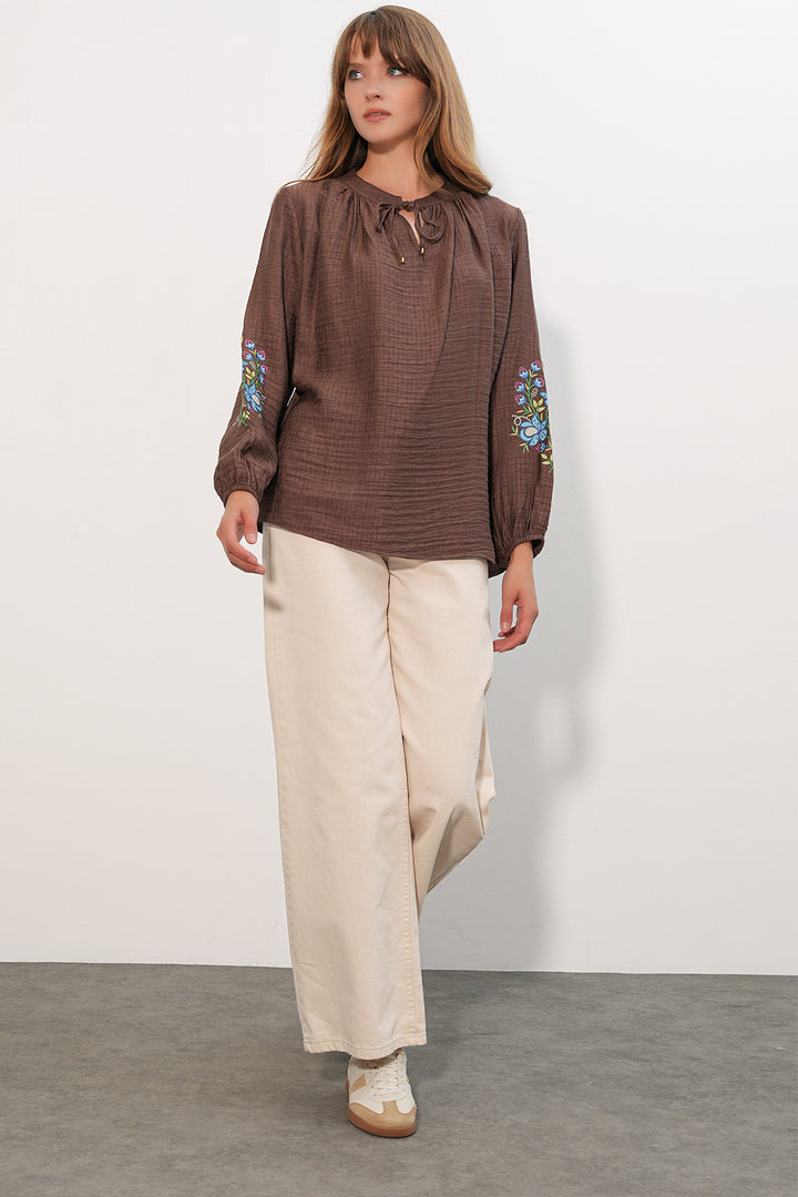 BGD Women Kadın Nakışlı Oversize Bluz 1000 - Kahverengi - Kamloops
