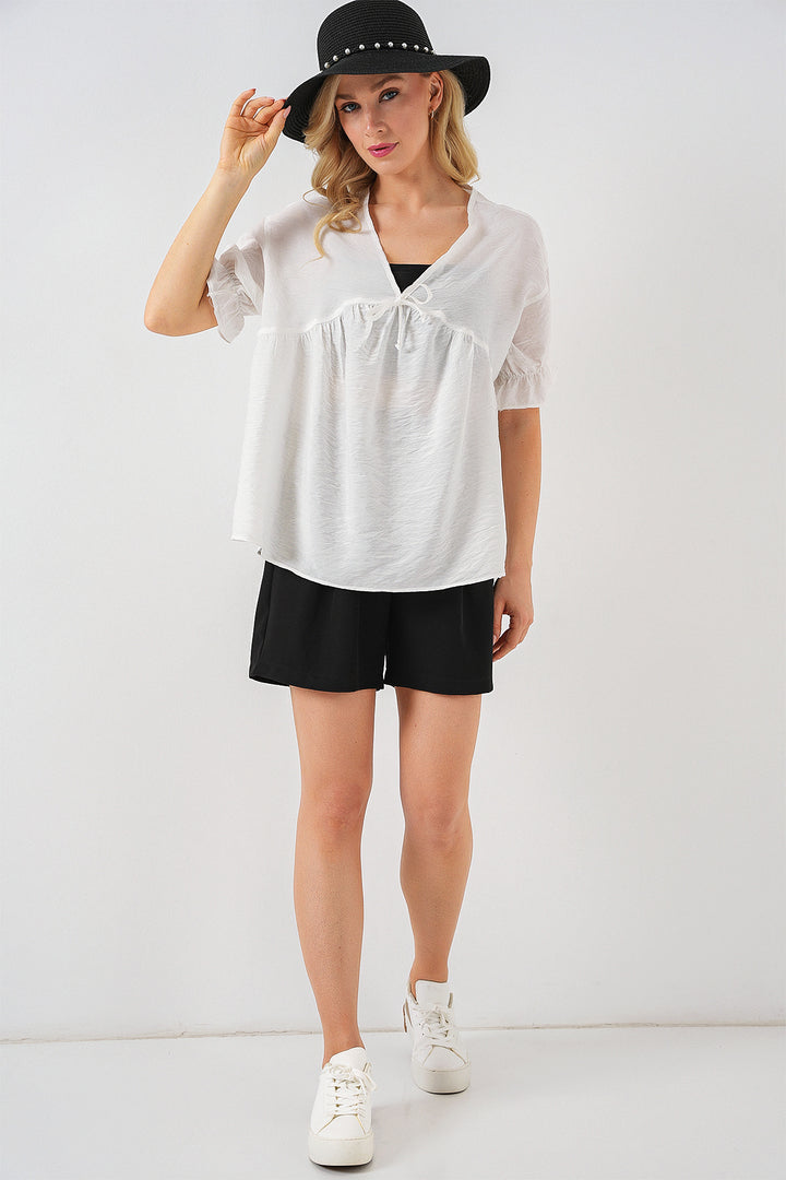 BGD Women Woman Front Laced Short Sleeve Blouse 962 - White - Chicoutimi